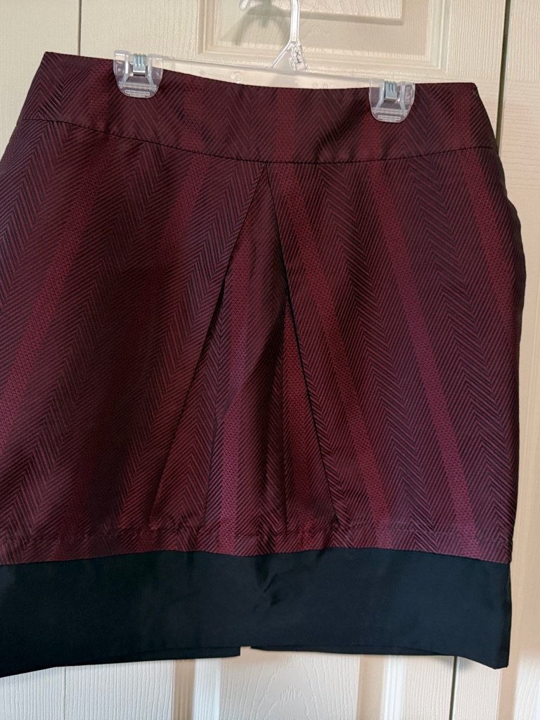 Bcbgmaxazria Burgundy Chevron Pencil Skirt With Black Trim
